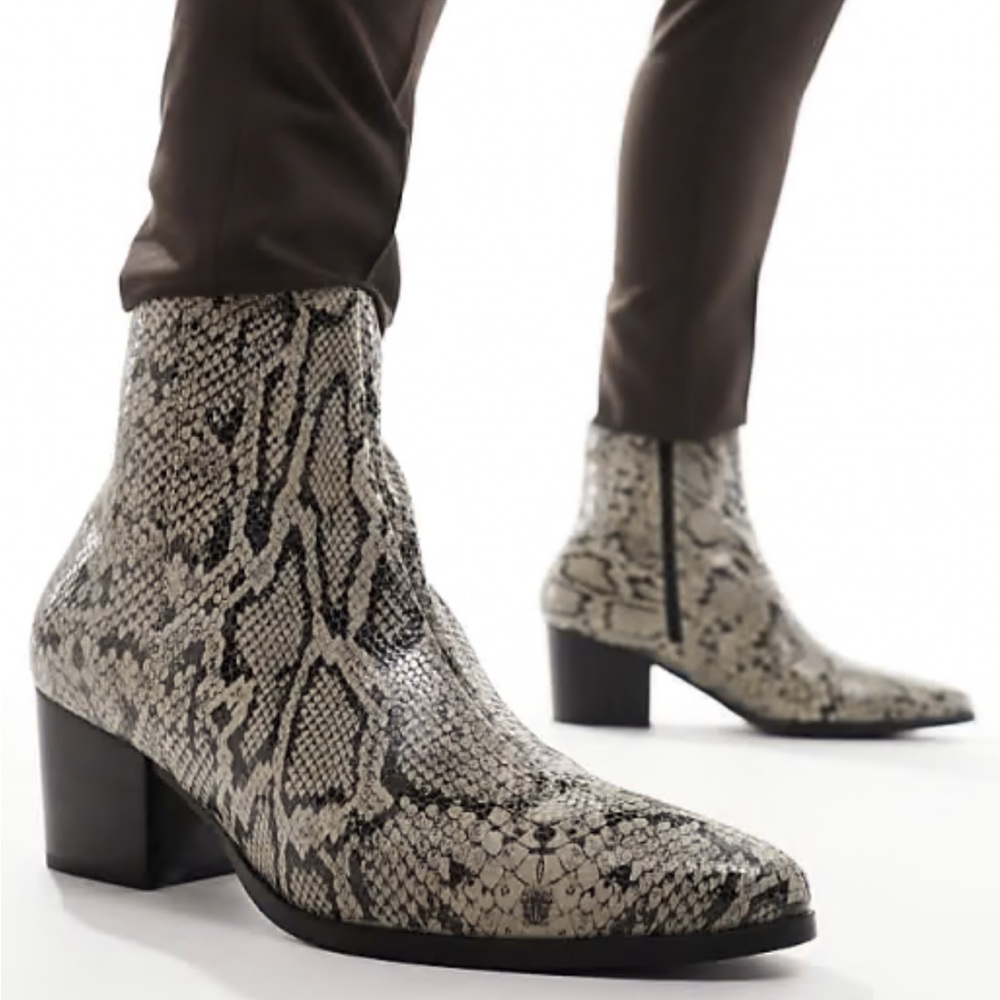 ASOS Men’s/Unisex Snakeskin Pattern Ankle Boots